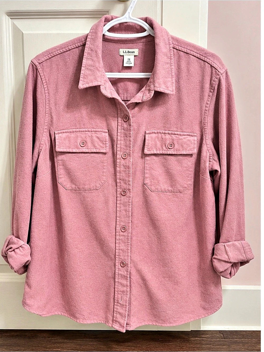 LL Bean Button Down Shirt in Pink Size 1x Like New